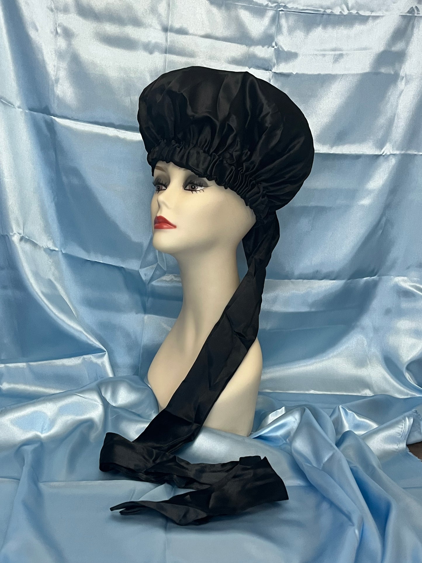 Bonnet with Silk Hair Tie Bow